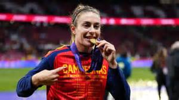 Alexia Putellas Biography: Ballon d'Or, Net Worth, Salary, Age, Parents, Stats