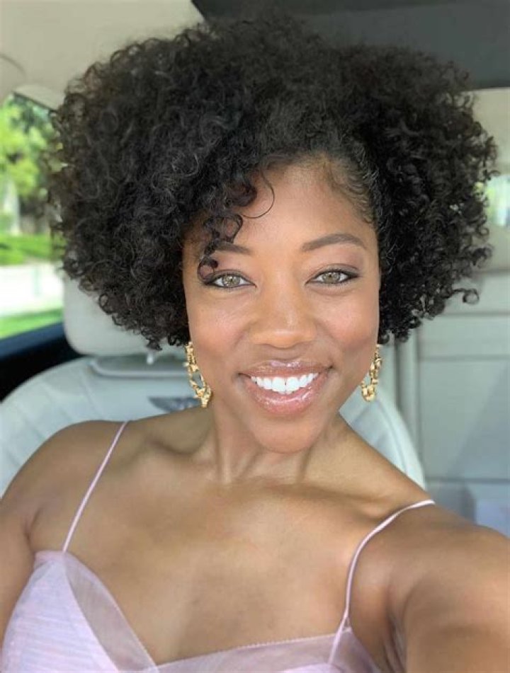 Amanda Harvey - Net Worth, Age, Height, Birthday, Bio, Wiki!