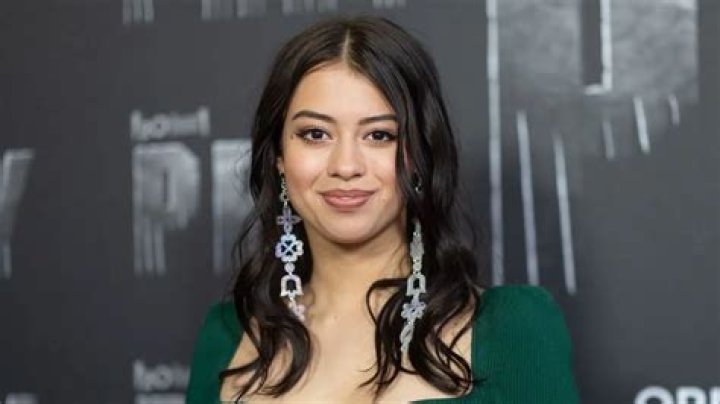 Amber Midthunder Biography: Age, Height, Parents, Movies, Net Worth, Husband, Mother, Dating, Siblings