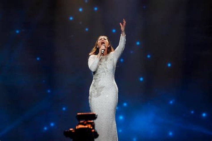 Artist 101: Claudia Faniello - CelebMix