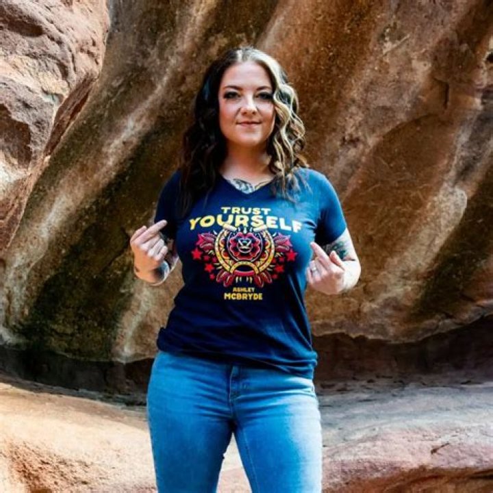 Ashley McBryde Biography: Age, Net Worth, Instagram, Songs, Awards, Parents, Siblings, Height, Spouse, Wiki