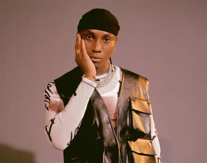 Bella Shmurda fuses afrobeats with amapiano for his infectious new single "DND" featuring Lil Kesh and announces his new EP also titled "DND"