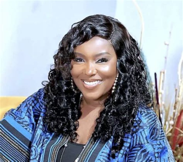 Biola Adebayo Biography: Husband, Age, Father, Net Worth, First Marriage, Wedding, Child, From Which State, Wikipedia, Pictures, Teeth, Siblings