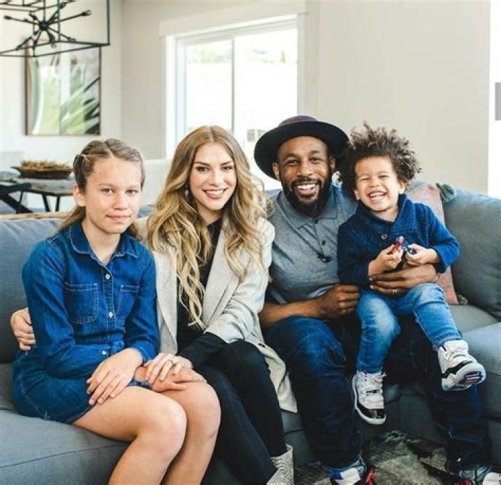 Brian Kleinschmidt- Wife, Married Life And Daughter