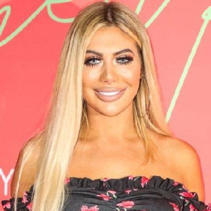 Chloe Ferry- Wiki, Age, Height, Net Worth, Boyfriend, Dating
