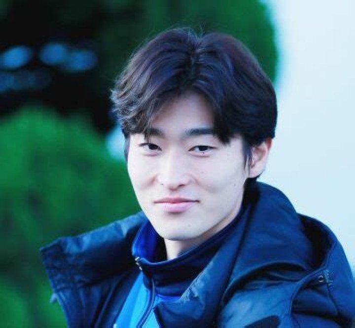 Cho Gue-sung- Wiki, Age, Height, Net Worth, Girlfriend, Ethnicity, Career