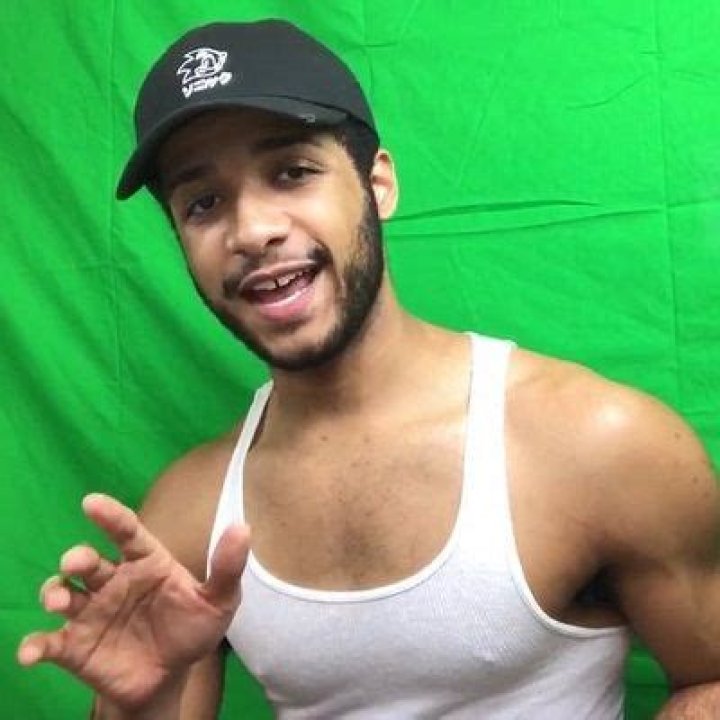 Coban Abrego- Biography, Age, Height, Net Worth, Girlfriend