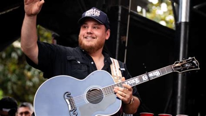Country singer Luke Bryan’s arrival with his new song “Most People Are Good”