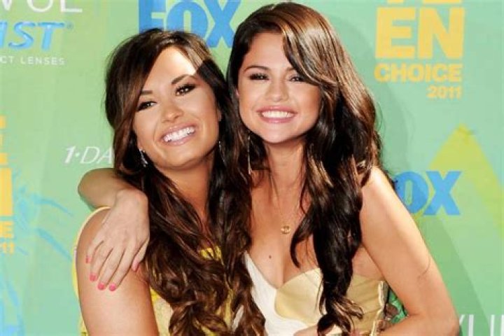Demi Lovato Gushes Over Selena Gomez: Are They Friends Again?