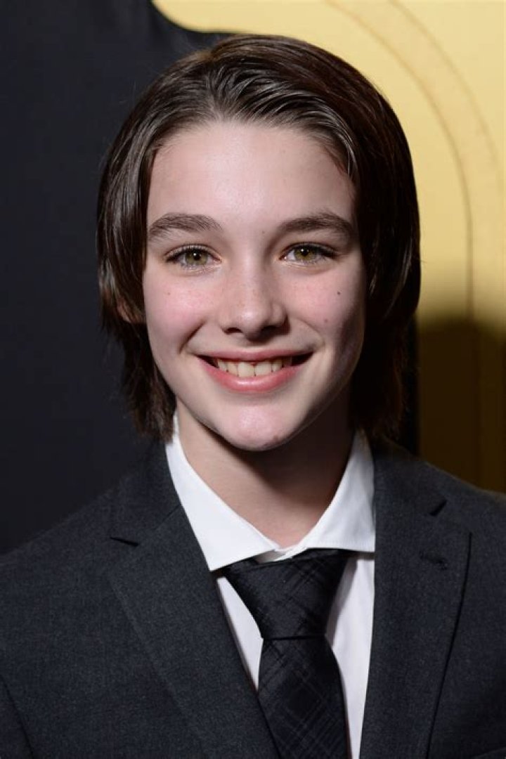 Dylan Kingwell- Wiki, Age, Height, Net Worth, Girlfriend, Ethnicity