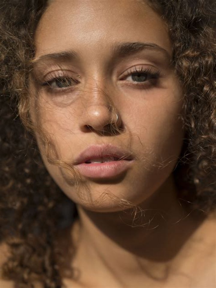 Elisha Herbert- Everything You Need to Know About Her