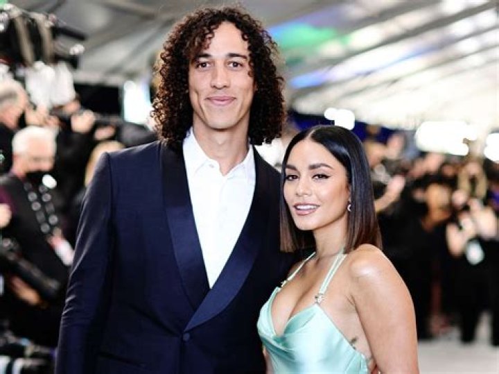 Elizabeth Hashagen- Wiki, Age, Height, Net Worth, Husband, Ethnicity