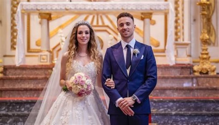 Elkeson Cardoso’s Girlfriend: Who is Elkeson Cardoso Dating?