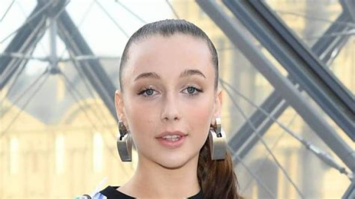 Emma Laila- Biography, Age, Height, Net Worth, Boyfriend, Dating