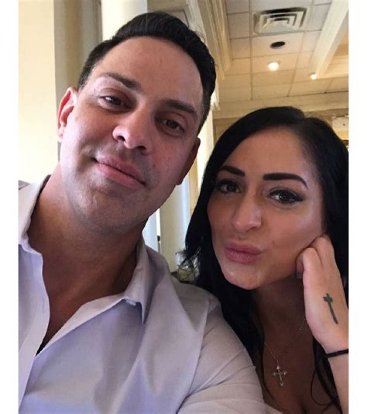 EXPLORE Angelina Pivarnick’s Husband Chris Larangeira Wiki, Bio, Age, Height, Net Worth 2020!!