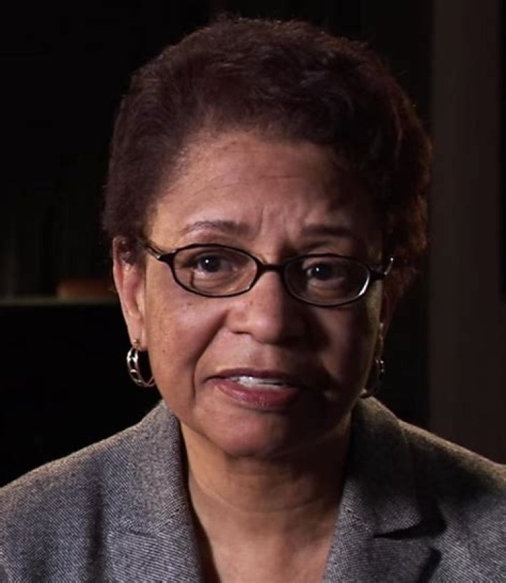 Fame | Edna Greene Medford net worth and salary income estimation Apr, 2024