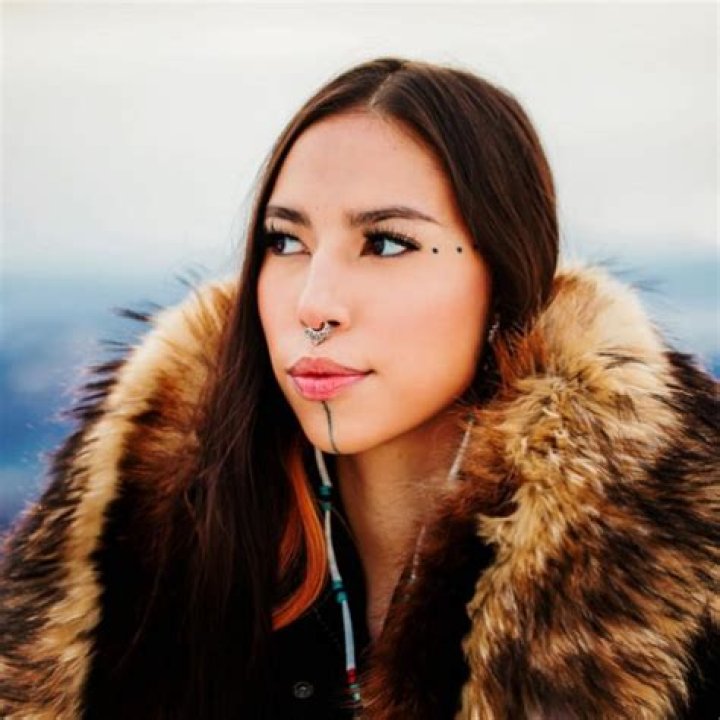 Fame | Quannah Chasinghorse net worth and salary income estimation Jan, 2024