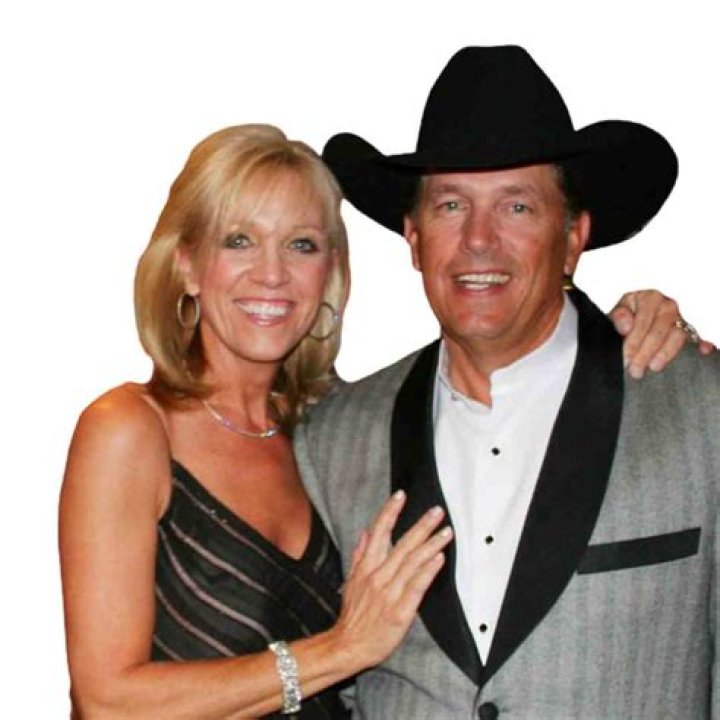 George Strait’s Wife: Who is George Strait Dating?