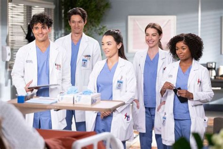 Grey’s Anatomy Recap 04/13/23: Season 19 Episode 14 and 15 “Shadow of Your Love/Mama Who Bore Me”