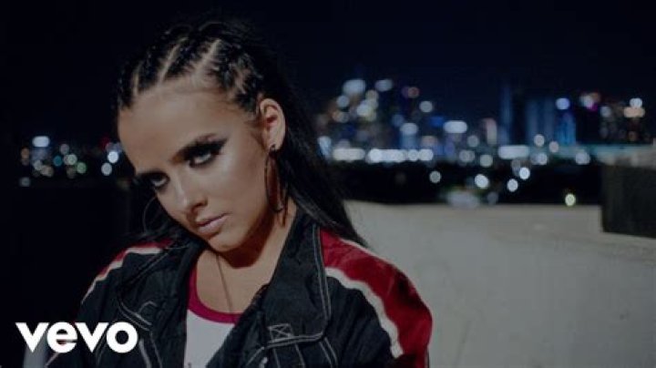 Halsey's new music video: "Colors"