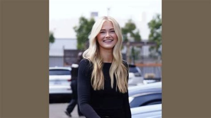 Hannah Rylee- Net Worth, Bio, Age, Boyfriend, Height, Ethnicity, Career