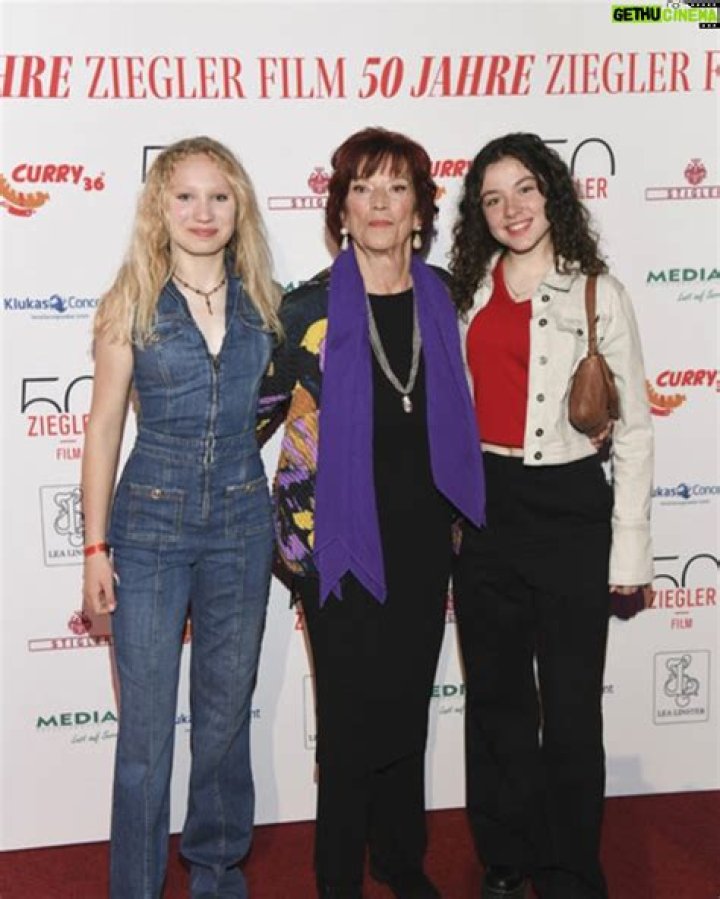 Helena Zengel Bio; Parents, Age, Movies, News of the World, Tom Hanks, Height