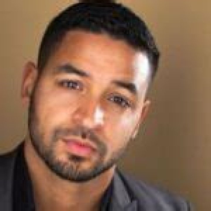 Is William Martinez Dating? Family & Career Life Facts