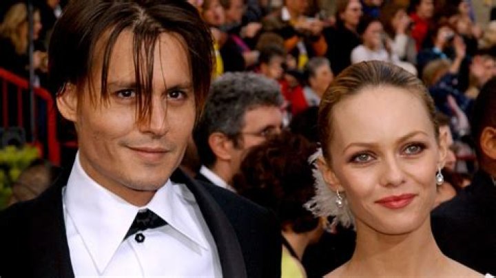 Johnny Depp Extreme Weight Loss: Vanessa Paradis Helps Ex Recover From Amber Heard Divorce