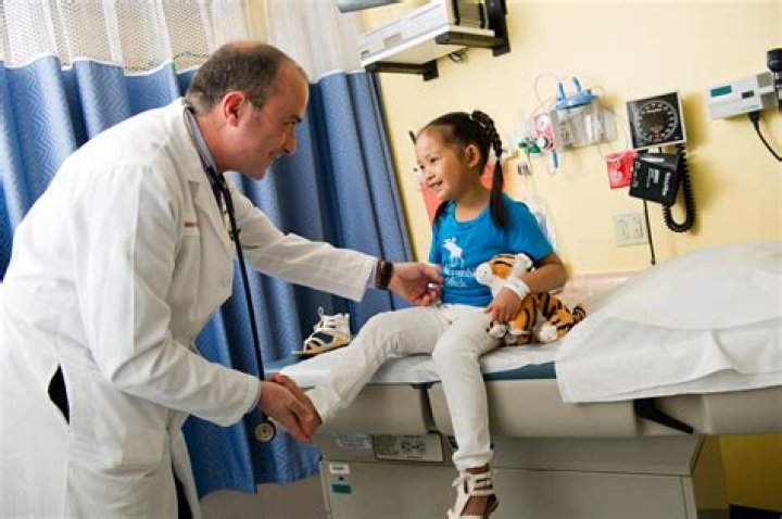 Justin Bieber gives patients surprise of a lifetime with children's hospital visit