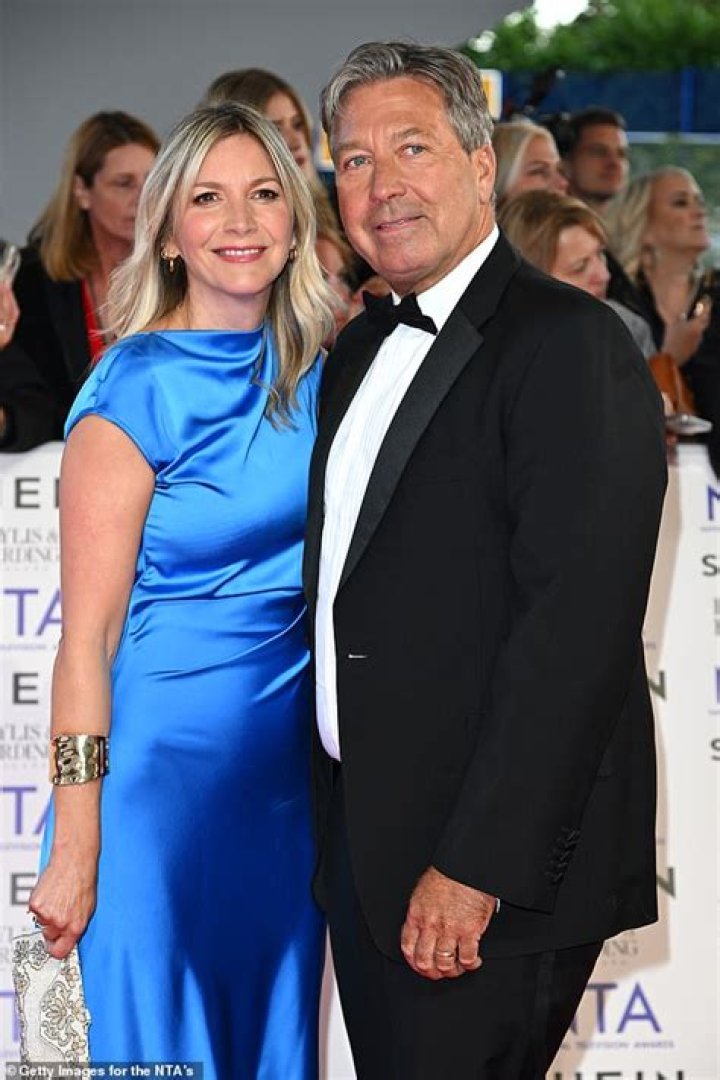 Lisa Faulkner’s Girlfriend: Who is Lisa Faulkner Dating?