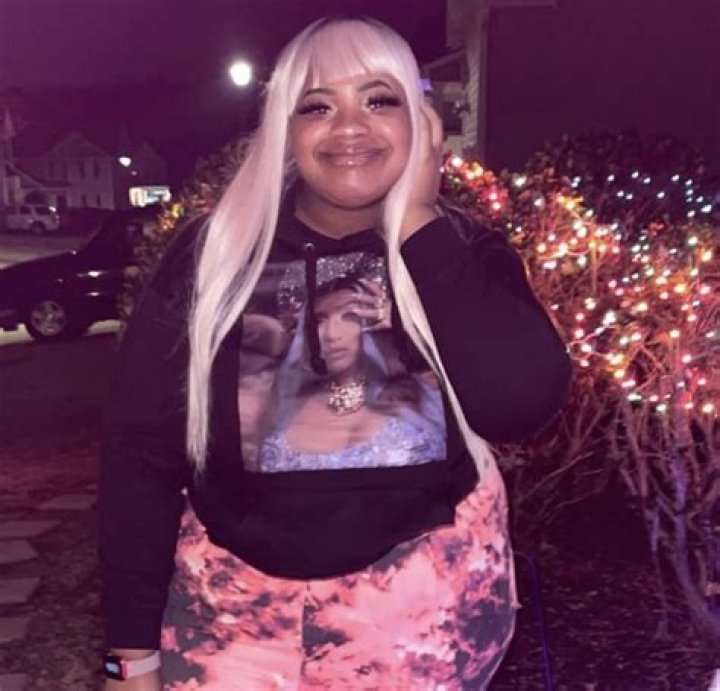 Lovely Peaches- Age, Height, Boyfriend, Net Worth, Ethnicity