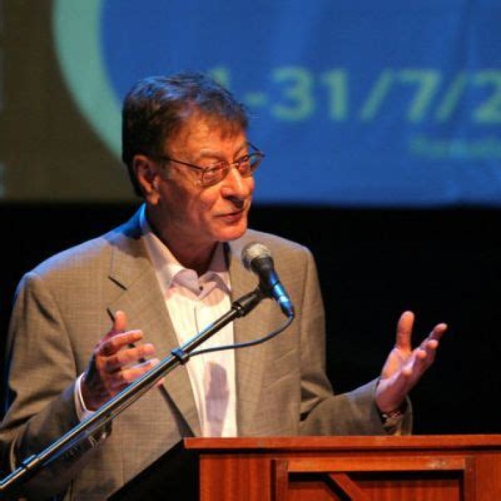Mahmoud Darwish – Bio, Age, Height, Career, Net Worth, Quotes