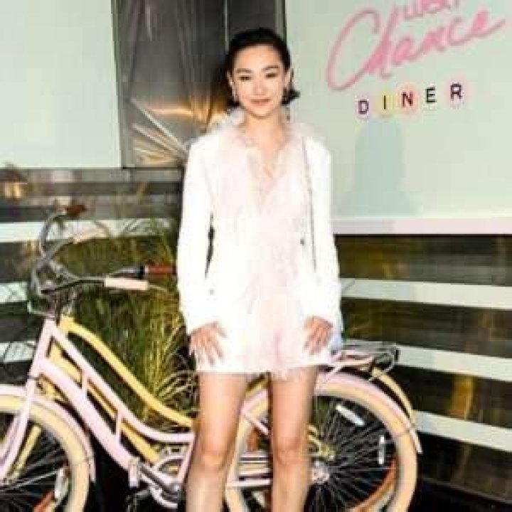 Minnie Mills Biography: Age, Net Worth, Films, Shows, Height, Parents, Spouse, Instagram, Wiki