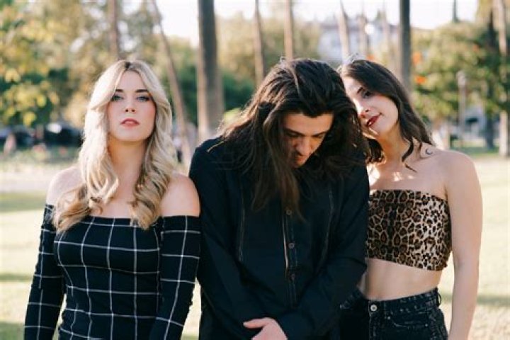 Music Premiere: Mercury & the Architects Unveil “I Don’t Fit In”