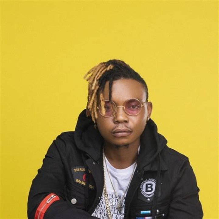 Olakira Biography [Age, Instagram, Net Worth, Songs, Pictures, Wikipedia, Girlfriend, Parents & More]