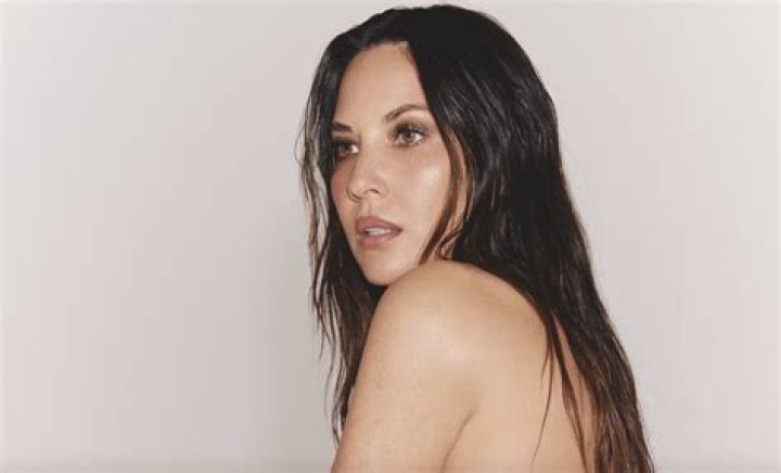 Olivia Munn Naked In New PETA Ad Stops Traffic In LA (Photo)