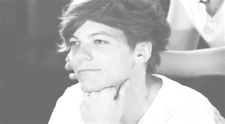 One Direction Amaze Fans with Love You Goodbye