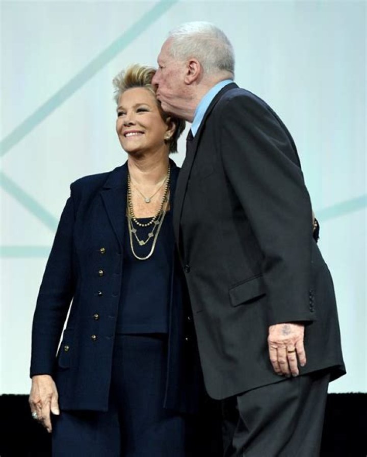 Phil Hartman- Wiki, Age, Height, Net Worth, Wife, Ethnicity