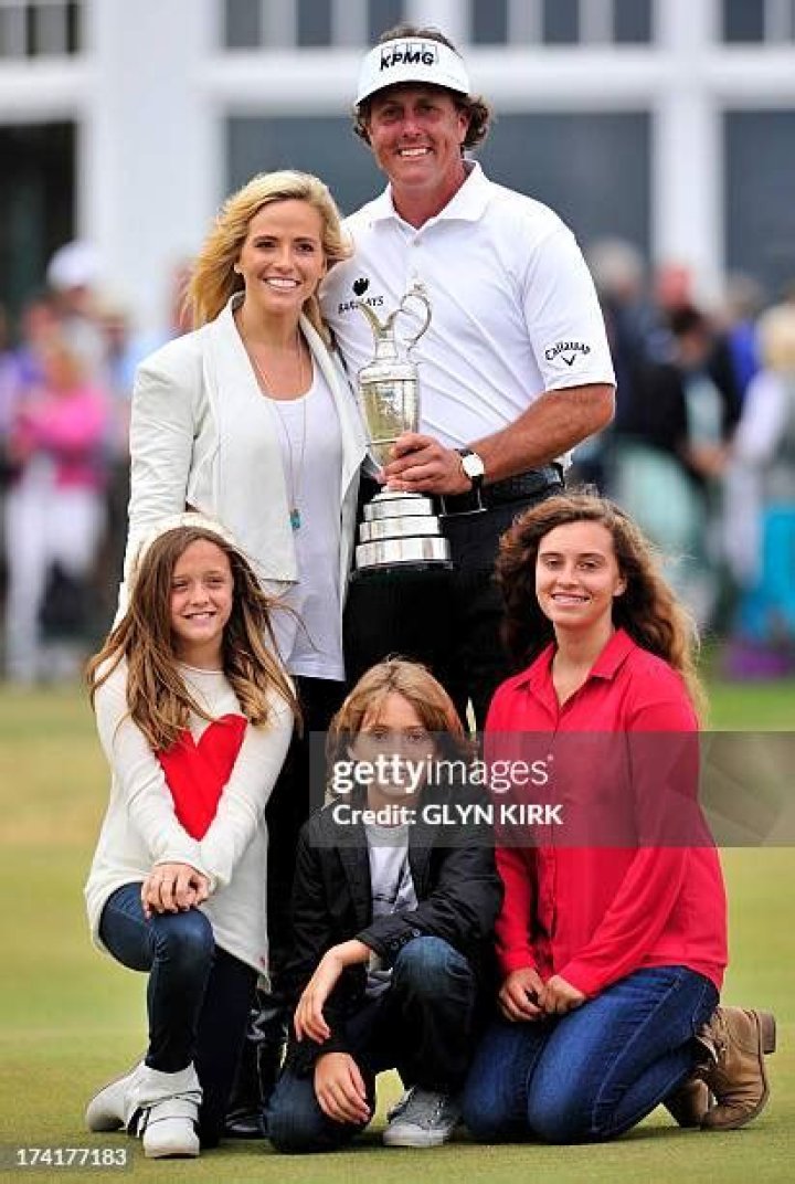 Phil Mickelson's daughter Sophia Isabel Mickelson Bio: Age, Net Worth, Parents, Boyfriend, Children, Siblings, Height, Wiki