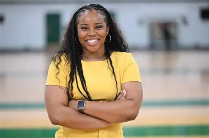 Philldella Yve Biography: Age, Boyfriend, Pictures, Net Worth, Wikipedia, Movies, Husband