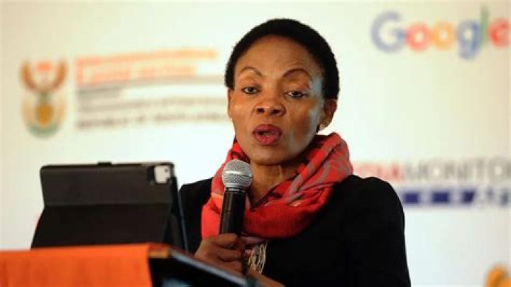 Pinky Kekana Biography: Husband, Age, Contacts, Net Worth, Weight, Date Of Birth, Family, Education, Linkedin, Wikipedia