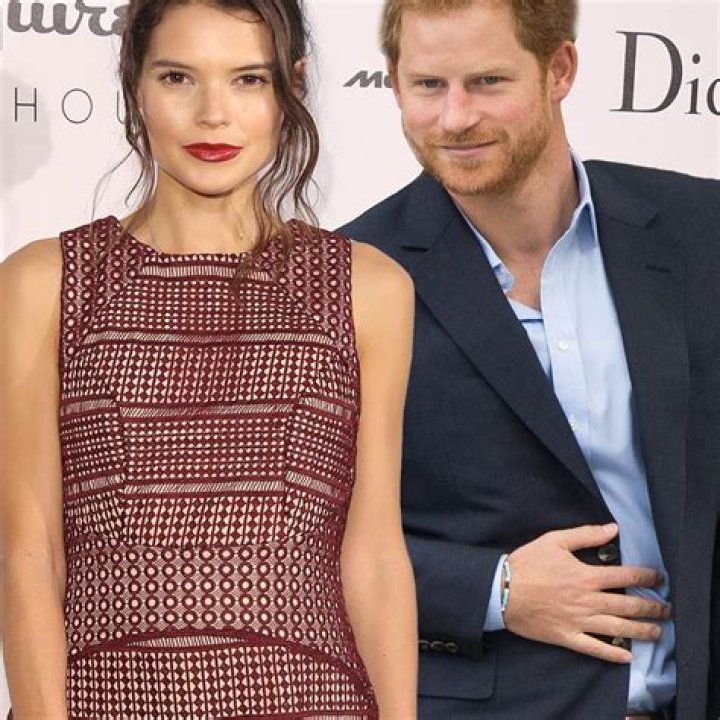 Prince Harry Dating Meghan Markle And British Model Sarah Ann Macklin Simultaneously: Playboy Prince Will Never Find Royal Wife?