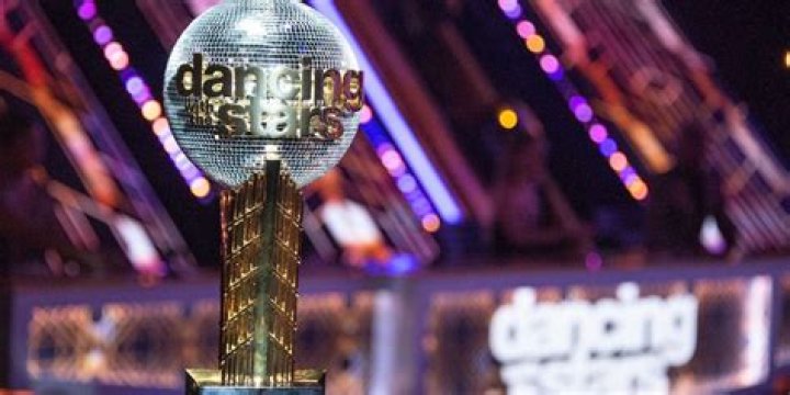 Rashad Jennings walks with coveted Mirrorball on 'Dancing with the Stars' finale