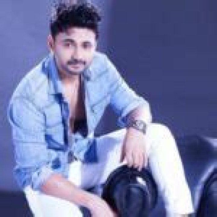 RJ Anmol- Wiki, Bio, Age, Height, Net Worth, Wife, Ethnicity