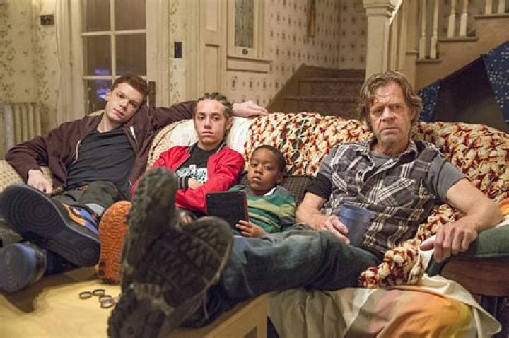 Shameless Recap 1/10/16: Season 6 Episode 1 Premiere “I Only Miss Her When I’m Breathing”