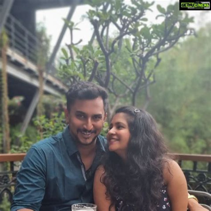 Shubha Poonja’s Boyfriend: Who is Shubha Poonja Dating?