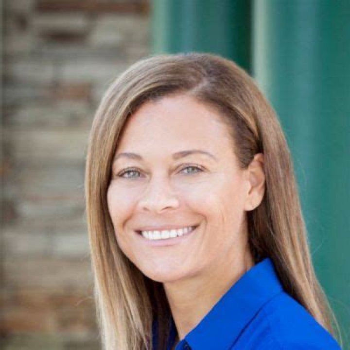 Sonya Curry- Wiki, Age, Height, Net Worth, Husband, Marriage