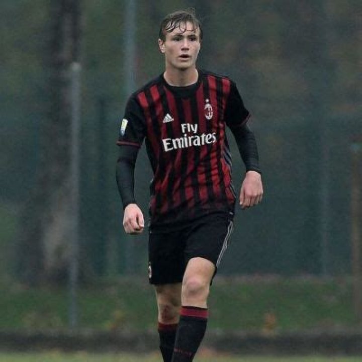 Tommaso Pobega- Net Worth, Wiki, Age, Ethnicity, Girlfriend, Height, Career