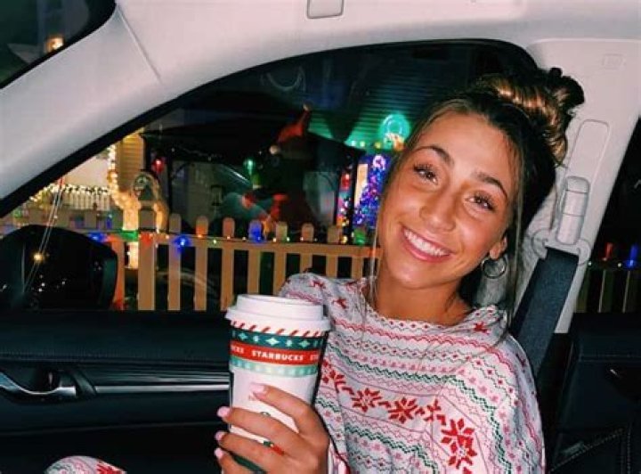 Who is Jenna Sinatra? age, boyfriend, related to Frank Sinatra