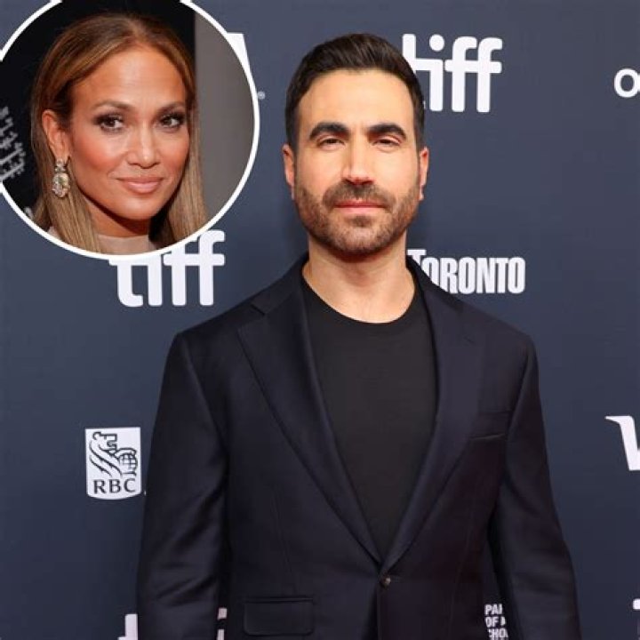 Who is Jonathan Goldstein Dating – Jonathan Goldstein's Girlfriend & Exes